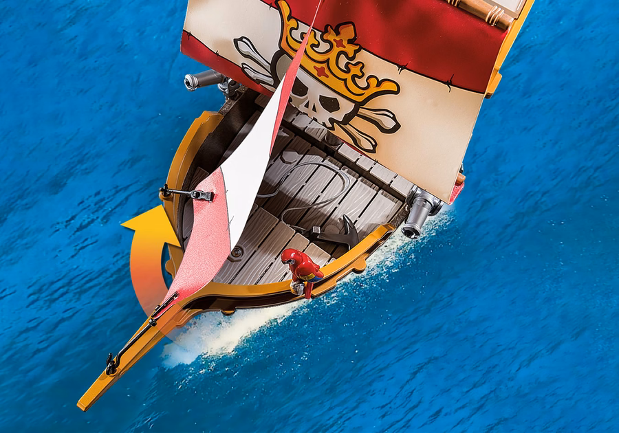 Pequeño barco pirata